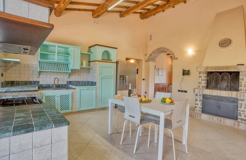 Castel del Piano House | Stunning home in Castel del Piano GR