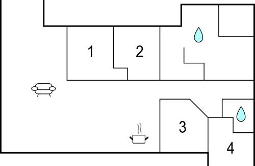 Oster Somarken House | Stunning Home In Aakirkeby With Wifi