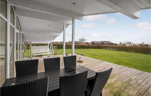 Skastrup Strand House | Stunning Home In Bogense With Sauna