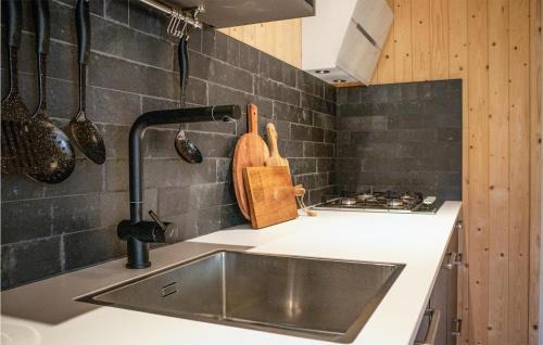 Bruchterveld House | Stunning Home In Bruchterveld With Wifi