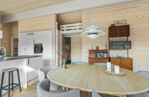 Dronningmolle House | Stunning home in Dronningmølle