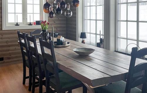 Fla Municipality House | Stunning Home In Eggedal With Wifi