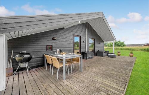 Krejbjerg House | Stunning Home In Ejstrupholm With Wifi