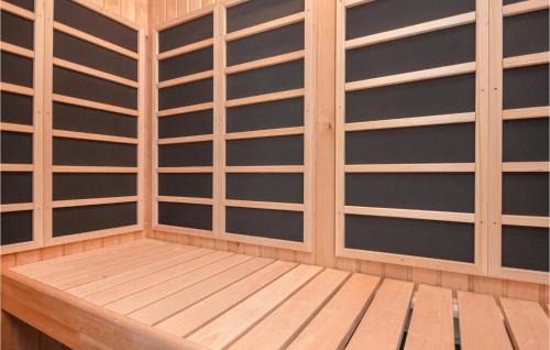 Fynshav House | Stunning Home In Haderslev With Kitchen