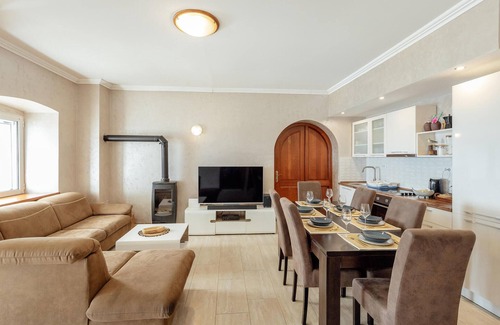 Podi House | Stunning home in Herceg Novi with WiFi