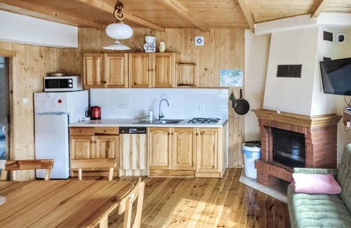 Kopalino House | Stunning home in Kopalino with WiFi