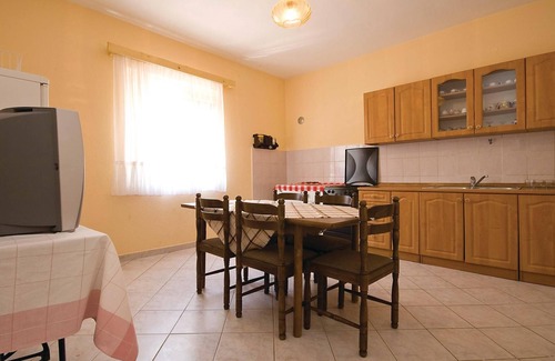 Kraj House | Stunning home in Kraj with WiFi