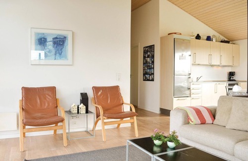 Lemvig House | Stunning home in Lemvig with kitchen