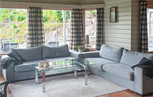 Lindesnes House | Stunning Home In Lindesnes With Sauna