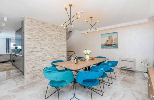 Veliko Brdo House | Stunning home in Makarska