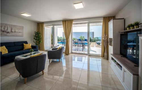 Kolanjski Gajac House | Stunning Home In Novalja With House Sea View