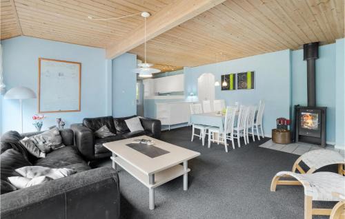 Jegum House | Stunning Home In Oksbøl With Sauna