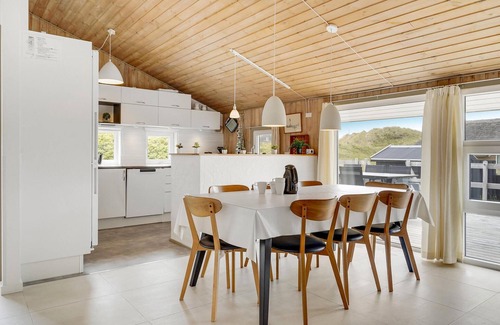 Houvig Strand House | Stunning home in Ringkøbing with sauna