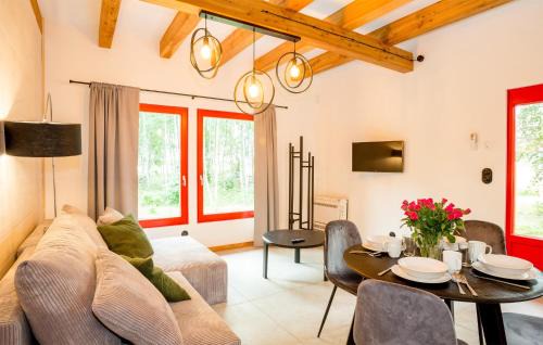 Debina House | Stunning Home In Rowy With Wifi