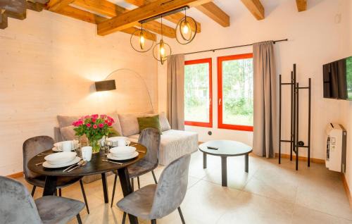 Debina House | Stunning Home In Rowy With Wifi