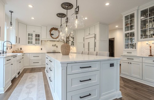 Brookfield House | Stunning luxury Brookfield home, located 20 mins from downtown Milwaukee