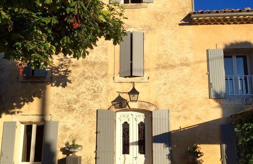 Mazan House | Stunning Maison de Maitre.nn