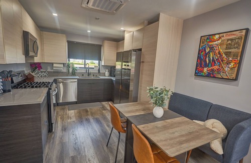 Park Mesa Heights House | Stunning New Build - 2 Bedroom - 2 Bath - Rooftop Deck in Los Angeles