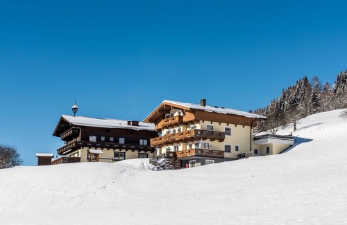 Goldegg Apartment | Stunning panorama, space, tranquillity and a swimming pool