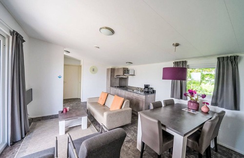 Bovenkarspel House | Stunning private villa for 5 guests with WIFI, TV, terrace and parking