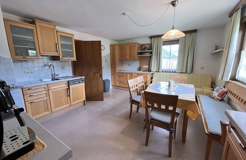 Niederwolz House | Stunning private villa for 6 guests with WIFI, TV, terrace and pets allowed