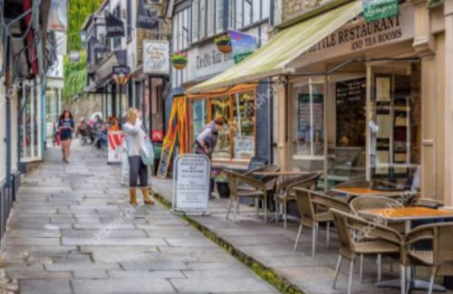 Frome House | Stunning Renovation edge of Frome + country views