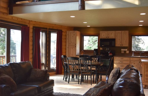 Mount Pleasant Cabin | Stunning, Serene Cabin Retreat Nestled in the Mountains of Mount Pleasant, UT