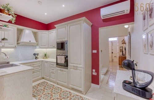 Siggiewi House | Stunning Traditional 3BR Townhouse in Siggiewi