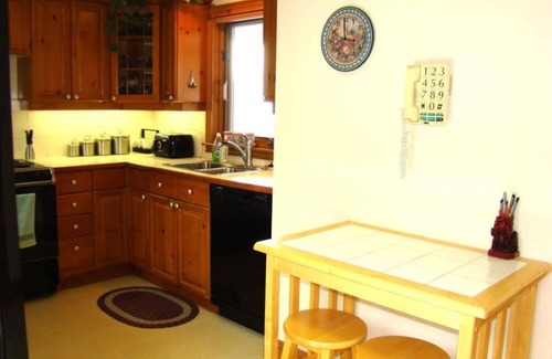 Sauble Beach Cottage | Stunning View From This Stylish 2 Bedroom Waterfront Cottage!