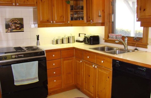 Sauble Beach Cottage | Stunning View From This Stylish 2 Bedroom Waterfront Cottage!