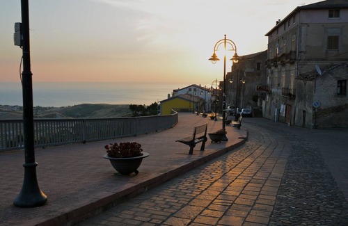 Calopezzati House | Stunning views from this beautifully located house in the heart of Calopezzati.