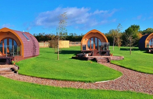 Low Catton House | Stunning villa for 5 guests with WIFI, terrace and parking