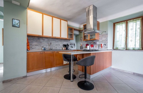 Gottasecca House | Stunning villa for 7 people with WIFI, hot tub, TV, patio, pets allowed, panoramic view and par.