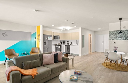 Ojus Apartment | Stylish 1BR Apt in Aventura★Pet Friendly★Pool★BBQ