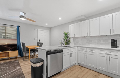 Clarksville Apartment | Stylish 1BR Downtown Evonify