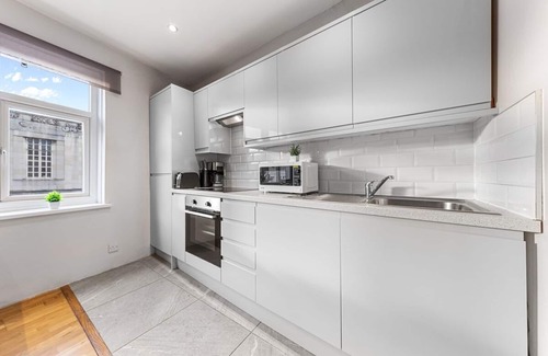 The Lane Apartment | Stylish 1BR Flat w/Sofa Bed in Trendy Peckham
