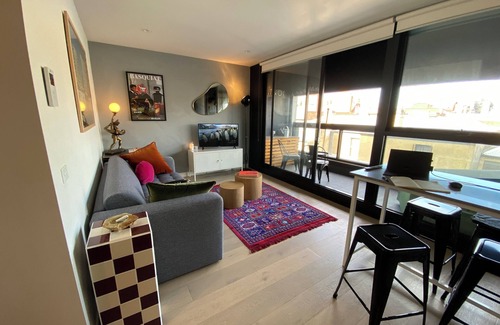 Fitzroy Apartment | Stylish 1BR in the heart of Trendy Fitzroy