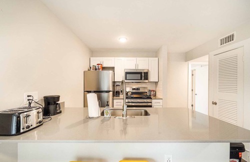 Mueller Apartment | Stylish 1BR Near UT | Mueller | Evonify 5973