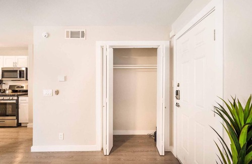 Mueller Apartment | Stylish 1BR Near UT Mueller Evonify
