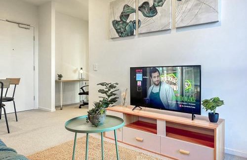Footscray Apartment | Stylish 1br1ba Apt In Footscray Pool Gym Wifi