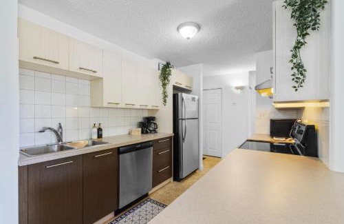 Beltline Apartment | Stylish 2BR by Stampede Free Parking Terrasse
