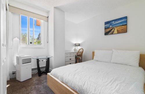 Beltline Apartment | Stylish 2BR by Stampede Free Parking Terrasse