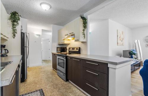 Beltline Apartment | Stylish 2BR by Stampede Free Parking Terrasse