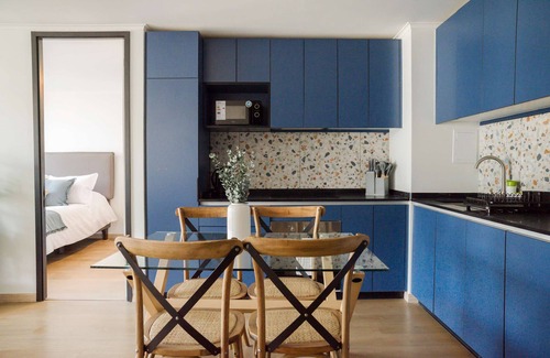 Apoquindo Apartment | Stylish 2BR Getaway for 5 in Las Condes Oasis