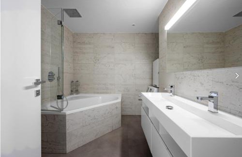 Prague 3 Apartment | Stylish 3-Room Flat City Views