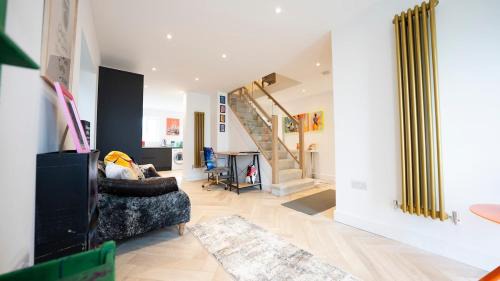 Barrow upon Trent House | Stylish 4-Bed House in Arley
