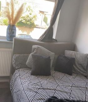 South Hornchurch House | Stylish and cosy rooms for rent