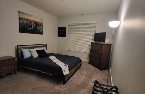 Saint Marys  Allen County Apartment | Stylish and Spacious, close to the Hospital.