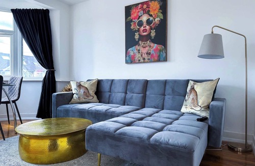 Buckhurst Hill Apartment | Stylish Apartment in Buckhurst Hill