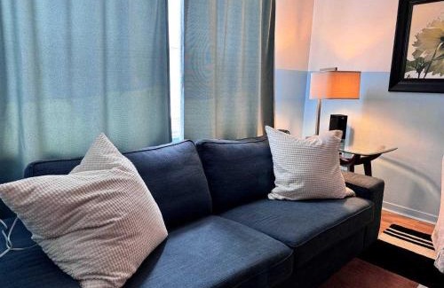 North End Apartment | Stylish City Base for Groups and Families, Unit #4